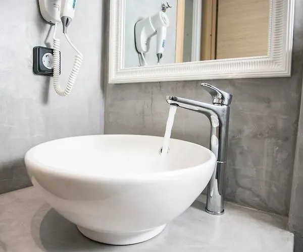 卡提卡布里酒店 3* Pláka